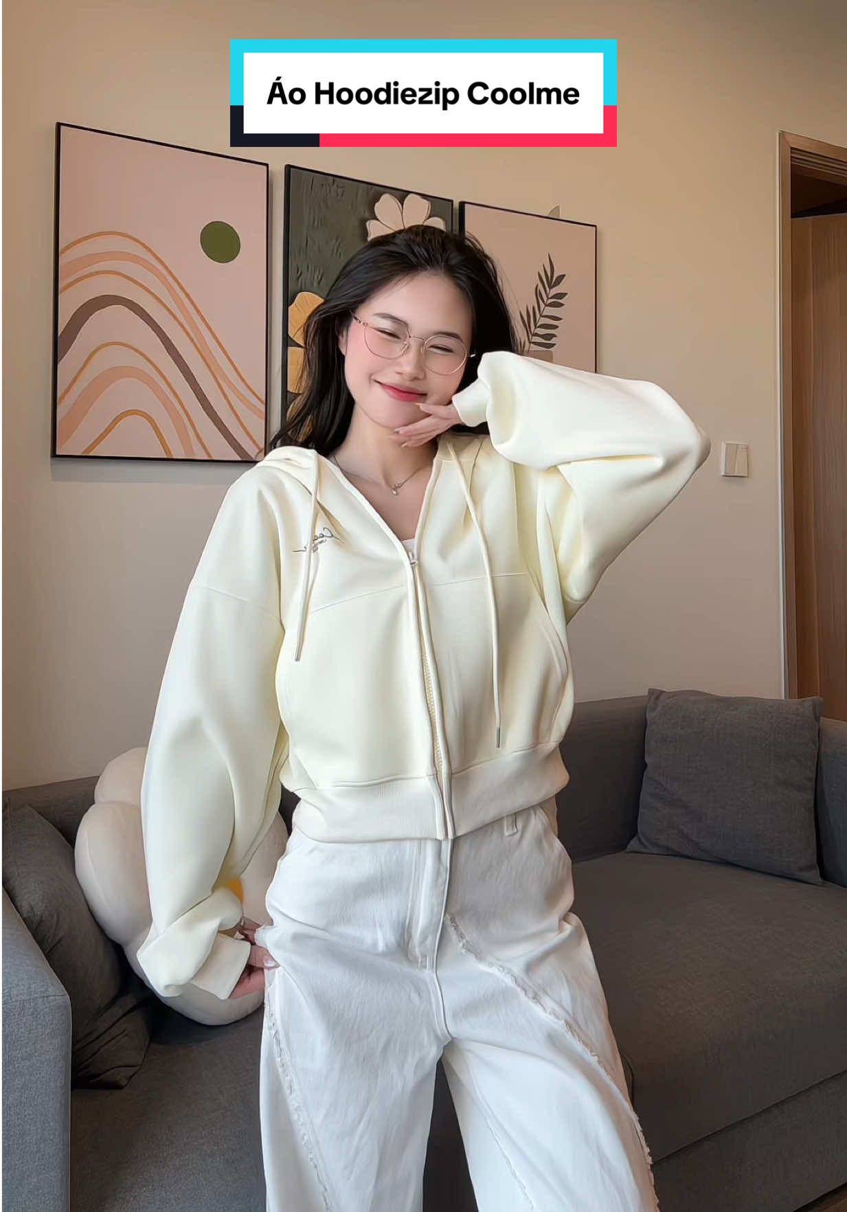 Em này mặc thích nha. Chống gió hay chống nắng đều oki nè #aohoodiezip #aohoodiecroptop #coolme #linhlanlan 