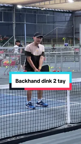 Founder nhãn hàng mỹ phẩm đình đám cũng phải “toát mồ hôi” khi tập Dink cùng Koza . Cùng Koza và A.h Đạt tập cú Backhand Dink 2 tay Topspin #CoachKoza #vtmgr #LottoSport #cocolux #sportbase 