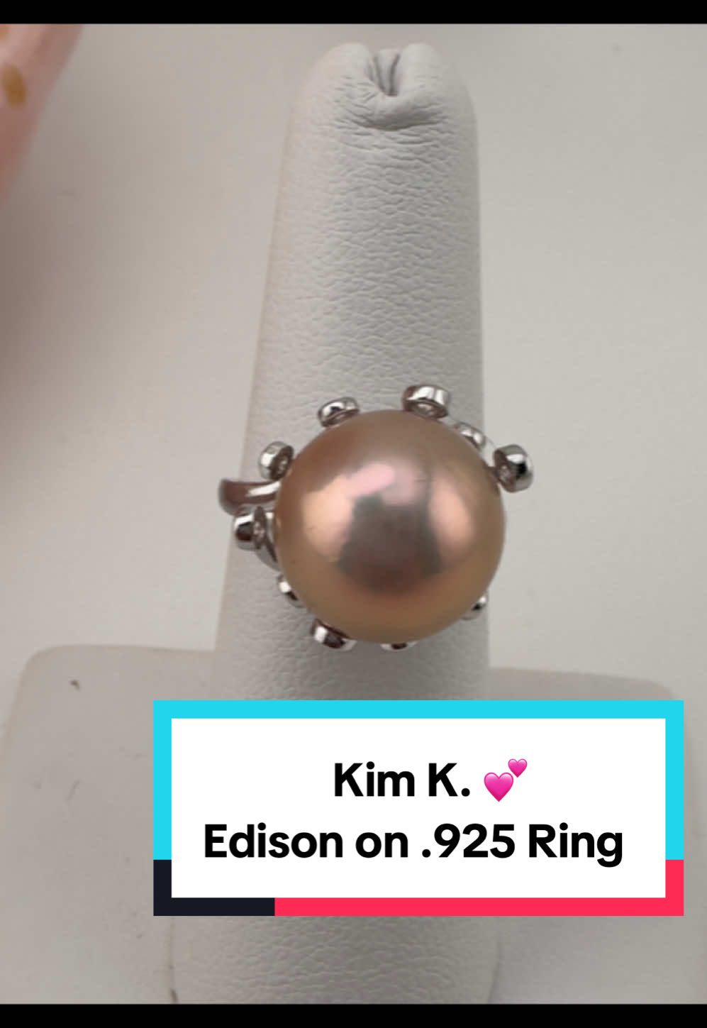 Kim K. 💕 14mm Edison on .925 Ring  Tik tok DezLin Jewelry Video - get yours today!!  -to order link in bio or go to DezLin.com Based in USA, California 🇺🇸 Thank You, We appreciate your order   #jewelry #bargain #deals  #pearl  #shopping   https://dezlin.com/search?q=oysters&type=product&options%5Bprefix%5D=last @Kim 