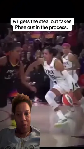 This is the ugly part of the game. Incidental contact by AT on the steal and I hope Phee is okay. #wnbaplayoffs #Lynx 