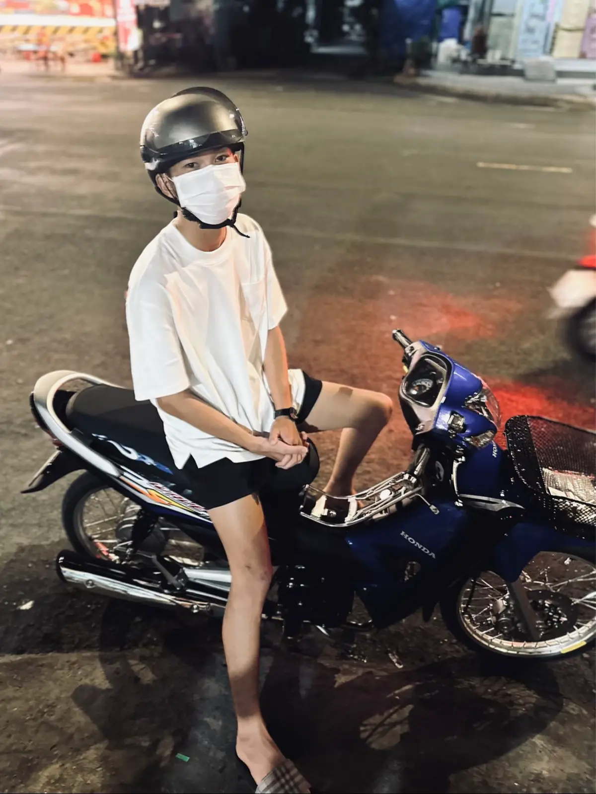 Anh cũng không chắc, anh là người tử tế đâu. Nhưng ngay cả khi những điều tồi tệ xảy ra với anh, anh vẫn muốn dành cho em những điều tốt đẹp nhất rồi mà.