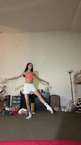 Testing the balance #ballet #flex #lol #rockshcool #estadosunidos🇺🇸 