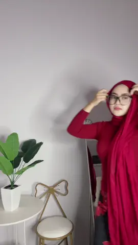 Sampai bila nak membela lemak dekat peyuttt tu? 👻 Taknak cuba ke korset ni. Malas exercise korset je lah jadi life saver 😍 #lifesaver #korsetmalaysia #autoslim #bodyshaper #korsettanpatulang 