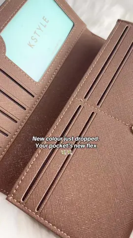 Nak keluarkan duit pun kena bergaya ya dakk 🤑#kstyle #localbrand #fyp #fyppppppppppppppppppppppp 