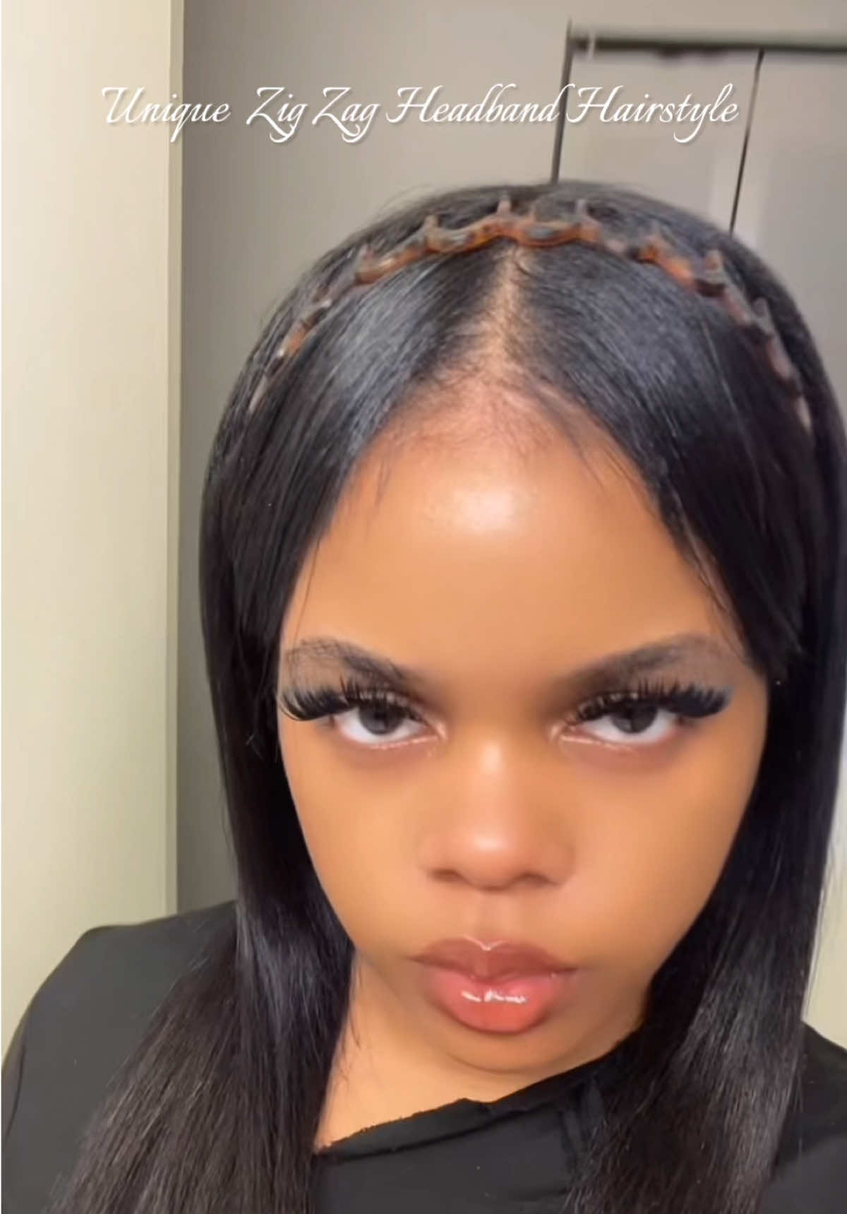 Zig Zag Headband Style 🫶🏽#ZigZagHeadband #Headband #Hairstyles #SilkPress #HairTok 