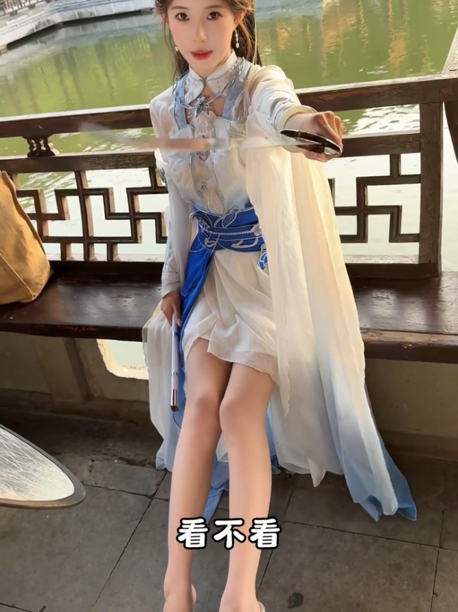 #李丽欣 #lýlệhân #gaixinhchina #cosplay #tỷtỷxinhđẹp 