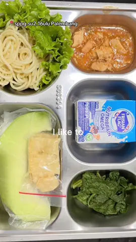 Gak semua menu ☝🏻MBG itu bermasalah ya😇 ,menu MBG kita anti korup yacoba deh😝 cek instagram kita @sppg.su2.16ulu😍🤗#CapCut #MBG #makananbergizi #makangratissss #fyp 
