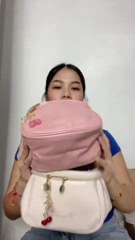 Makeup mo, organized. Wallet mo, hindi iiyak. 💄👜 #AddToCart mo na bago ma-sold out!” #MakeupBagFinds #TikTokBudol #KikayKitUpgrade #addtocartna 