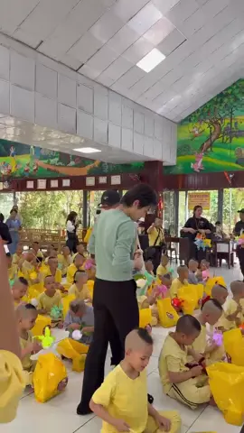 Con hông thích màu hồng, con muốn màu xanh cơ chú ơi!🥰 Cre: Linh Linh #JackJ97  #fcdomdomfamily🌻🐝  #anhtrangyeuthuong 