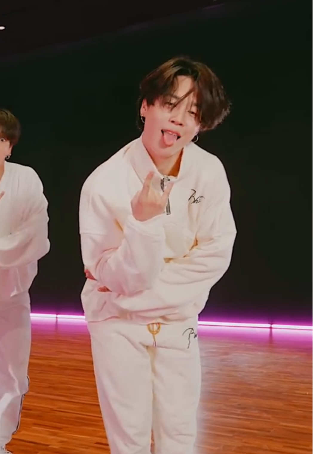 💜 Vote & Stream for Jimin 💜⁣⁣⁣⁣ ⁣⁣⁣⁣ https://shiningawards.com/face-of-kpop-2025/ ⁣⁣⁣⁣ ⁣ ⁣⁣⁣https://shiningawards.com/king-of-kpop-2025/⁣ ⁣⁣ Jimin - BTS Butter ft Megan Thee Stallion Special Performance Video by 3J BTS Jimin Focus Cut Jimin Dance⁣ ⁣⁣⁣ #jimin #jiminbts #jiminie #jiminedit #parkjimin  
