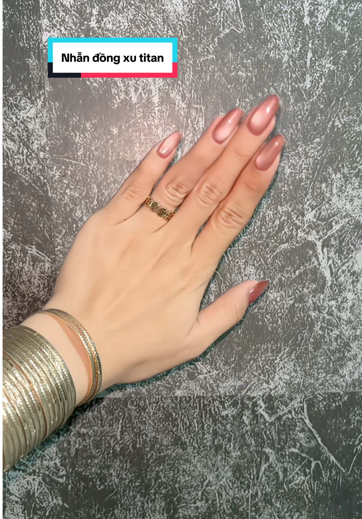 Nhẫn đồng xu titan đeo hút tài Lộc và cực kì bền màu lun nha #nhandongtien #nhandongxutitan @Nhã Vy  @Mẹ Ny Nè 🎀  @Mẹ Ny Nè 🎀  @Mẹ Ny Nè 🎀 