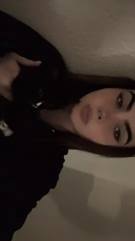 He didn’t wanna be held lmao #fyp 