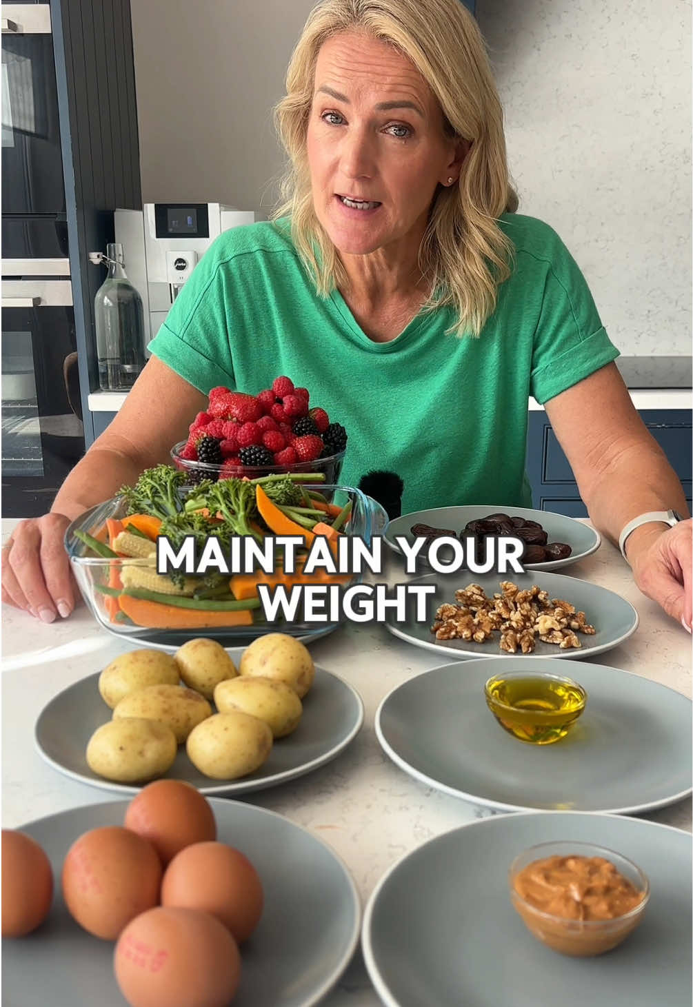 High volume low calorie foods vs high calorie low volume foods ⚖️  #caloriecomparison 