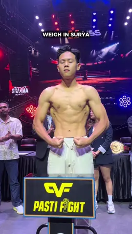 RED CORNER 🔴 SURYA Saksikan Event Pasti Fight pada : 📅 28 September 2025 📍 Atlas Super Club Bali 🎥 Live PPV eksklusif di Vidio.com — hanya Rp29.000 #pastifightxhss #pastifight #atlassuperclub #boxing #suryavsmarudet
