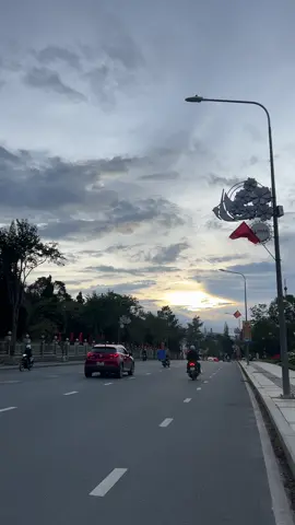 Cập nhật thời tiết ngày 27/9 tại Đà Lạt dành cho khách du lịch ❄️  Sáng 🌧️🌥️ Chiều ☁️🌥️🌧️ #dalat #fyp #fypシ゚viral #food #weather 