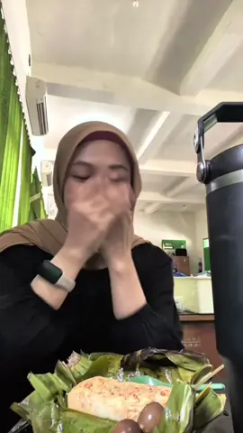 Hai guys makan makan lagi sama aku. Hihi. Btw happy weekend yaaa buat kalian. 🥰🫶🏻