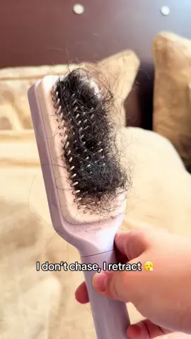 Like a bouquet 🫶🏻 #ezbrush #selfcleaningbrush #retractablebrush #hairproduct 
