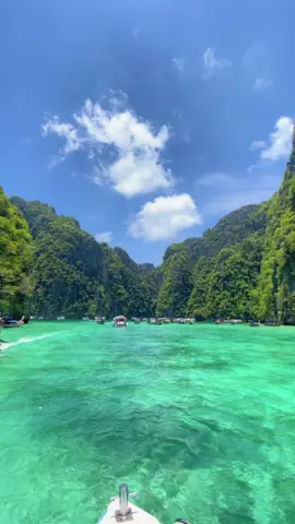 สวรรค์ของนักท่องเที่ยว “ อ่าวปิเละลากูน ” เกาะพีพี จ.กระบี่ 🍃🌤️💦🌊🩵 #กระบี่ #ปิเละลากูน #ทะเลกระบี่ #เกาะพีพี #ไกด์กระแต 