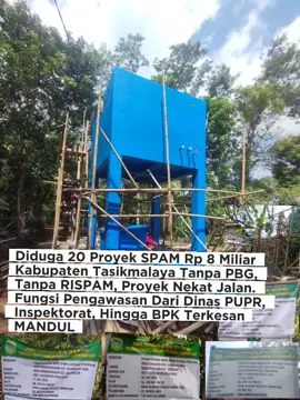 Tasikmalaya – Publik dikejutkan dengan dugaan penyimpangan besar-besaran dalam 20 proyek pembangunan Sistem Penyediaan Air Minum (SPAM) jaringan perpipaan di Kabupaten Tasikmalaya dengan total anggaran miliaran rupiah dari Dana Alokasi Khusus (DAK) tahun 2025. Investigasi lapangan menemukan fakta mencengangkan: proyek nekat dijalankan meski diduga tidak memiliki PBG (Persetujuan Bangunan Gedung) dan tidak mengacu pada RISPAM (Rencana Induk Sistem Penyediaan Air Minum). 🔴 Tanpa PBG PBG adalah syarat wajib yang diatur dalam UU Cipta Kerja dan turunan peraturan teknis lainnya. Tanpa dokumen ini, setiap bangunan dianggap ilegal. Fakta bahwa proyek bisa tetap berjalan tanpa izin jelas memperlihatkan adanya pembiaran sistematis dari pihak pengawas. 🔴 Tanpa RISPAM Lebih gawat lagi, proyek-proyek tersebut diduga tidak memiliki dasar perencanaan berupa RISPAM. Padahal, RISPAM adalah peta jalan wajib agar pembangunan SPAM tidak tumpang tindih dan benar-benar terintegrasi dengan kebutuhan masyarakat. Tanpa RISPAM, proyek rawan mangkrak, bahkan hanya jadi tumpukan pipa besi yang mubazir. Seorang pemerhati kebijakan publik menilai kondisi ini sebagai indikasi skandal berjamaah. “Kalau PBG tidak ada, RISPAM pun nihil, lalu proyek tetap jalan, itu bukan sekadar keteledoran. Itu kesengajaan. Anggaran rakyat dipermainkan, hukum diinjak-injak, dan rakyat kecil jadi korban,” tegasnya. Lebih ironis lagi, fungsi pengawasan dari Dinas PUPR, Inspektorat, hingga BPK terkesan mandul. Alih-alih mengoreksi, mereka justru diduga tutup mata. Publik pun mencium bau kongkalikong yang melibatkan oknum pejabat, kontraktor, dan pengawas proyek. Dengan kondisi ini, masyarakat mendesak aparat penegak hukum, baik kejaksaan maupun KPK, untuk segera turun tangan. Sebab, jika dibiarkan, 20 proyek SPAM ini berpotensi bukan hanya gagal fungsi, tapi juga jadi ladang korupsi yang merugikan negara miliaran rupiah. Jika hanya mengandalkan pengawasan internal daerah, besar kemungkinan kasus ini berakhir tanpa pertanggungjawaban hukum. A.Rahmat
