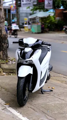 Đơn giản mà đẹp he ae!!! Hơn trăm triệu một tí là có ngay!! #youtubehieutravinh #TràVinh #sh160 