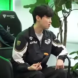 thít nàm kiểu này #faker #chovy #choker 