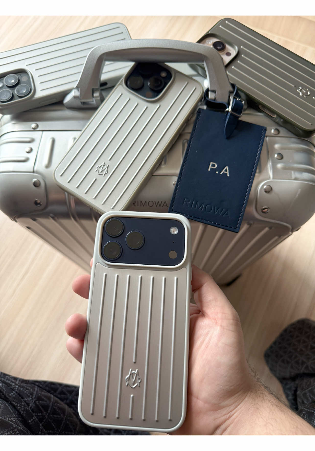 I 💙 Rimowa #rimowa #iphone17promax #17promax #iphonecase #iphone iPhone17Promax