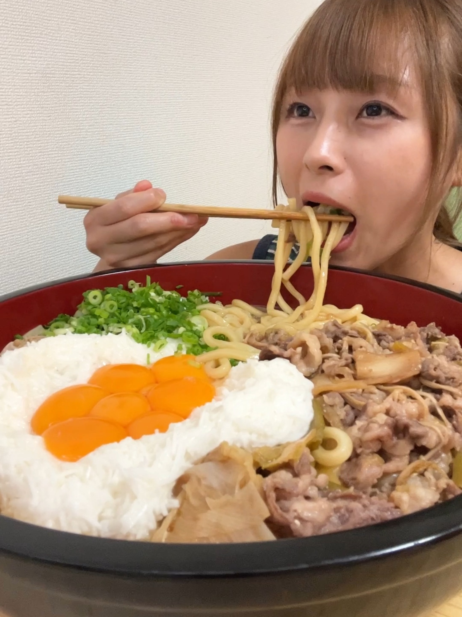 牛すきお月見とろろうどん8人前 #食の変態 #デカ盛り #月見