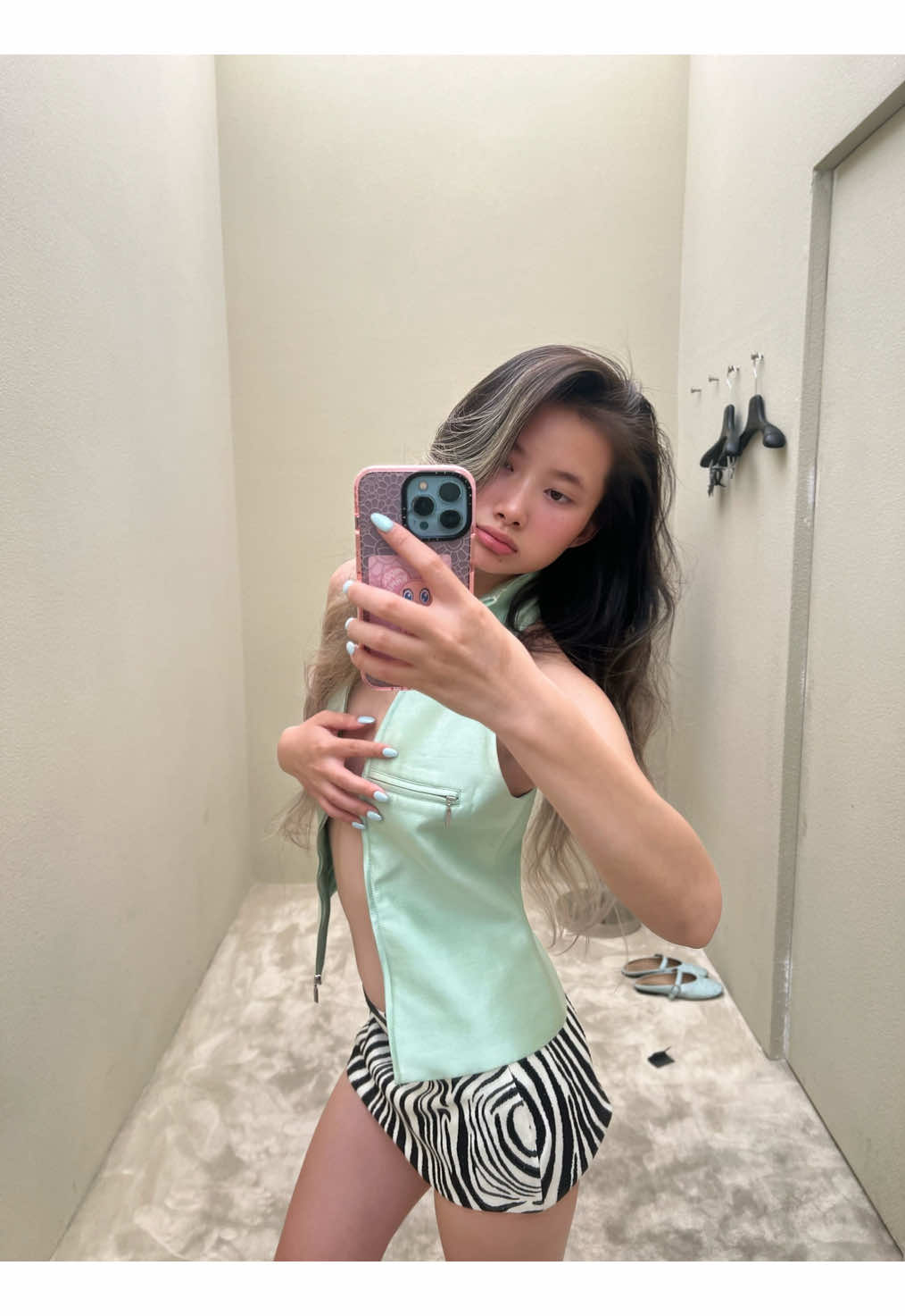 Zạy anh có khoái em hôn? Cái đó mới quan trọng chứ bae😜😜😜#fypシ゚ #fyp #xh #CapCut 