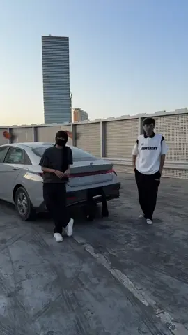 واقف ثابت بالنقطه🤯🤯 #اكسبلور #4u #جدة #viral #fyp 