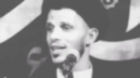 الانسان العاقل، مايطي روحه الشيطان ويخرب ويا الحسين  #سيد_سلام_الحسيني #ستوريات #بغداد #العراق #fyp 