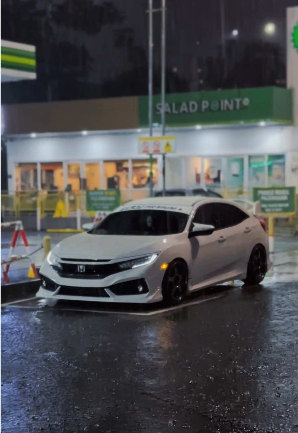 Cinematik pake Filter Hujan🗿 . . #sharky🦈 #civicturbo #StreetLegal #civicindonesia #fk4 