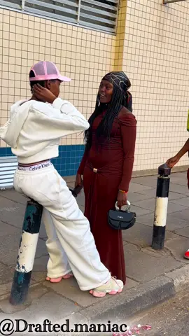 Boys why are you single 😂💔🫴🏻its all about good vybes and pretty girls all over 😍😌#draftedmanianc #jeybah #fyp #100k #smiledekedekho 