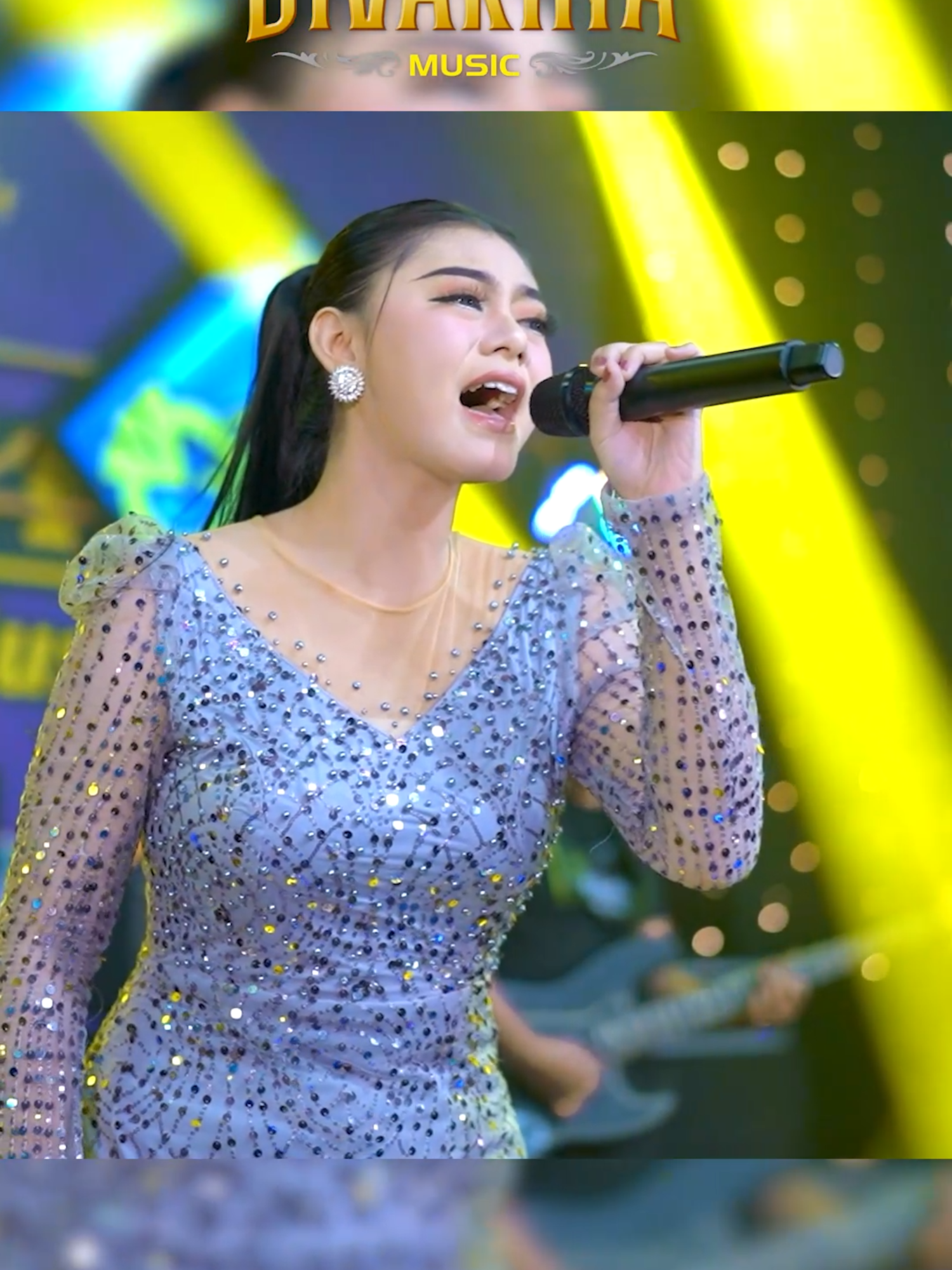 DUSTA - NOVI NOVITA sudah tayang di YTC SKH DIVARINA MUSIK #divarinamusic #sultanmusic #dangdut #dangdutviral#musiktiktokviralfyp #novinovita#dusta @novi_novitareal