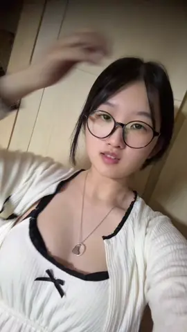 내가 화장을 안 하는 이유=못해서 #추천 #추천떠라_추천 #이시간에올리면추천이라던데 #flypシ 