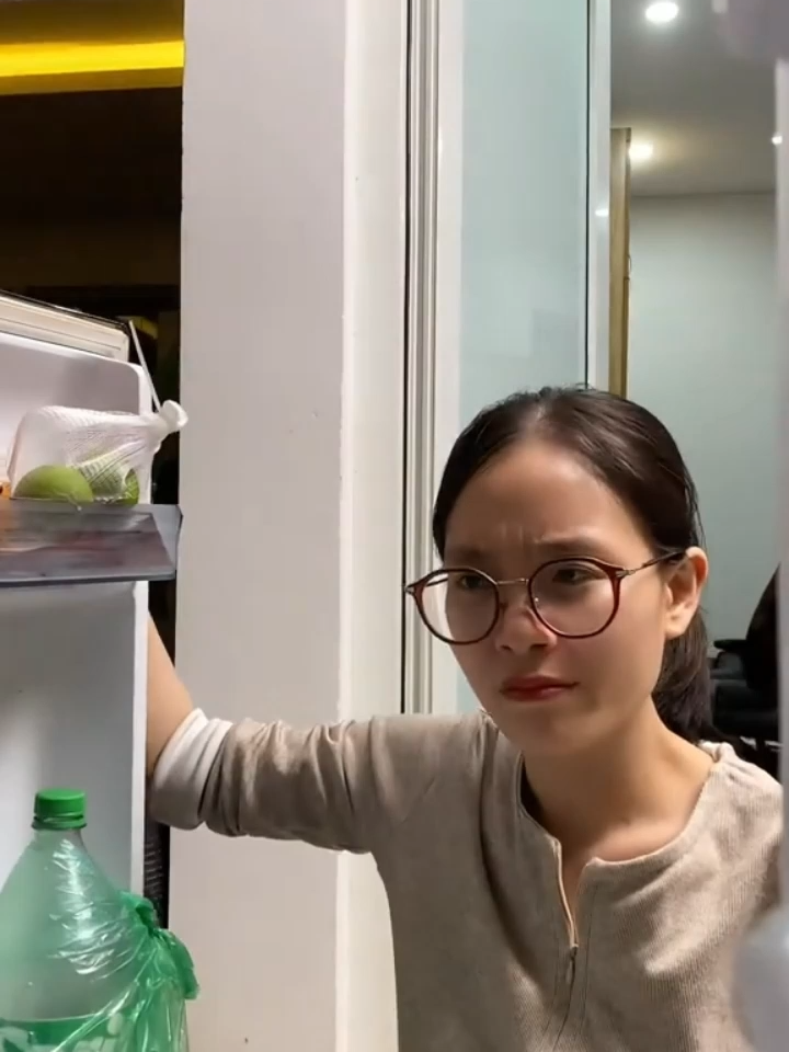 Vệ sinh tủ lạnh bằng thứ này giúp tiết kliệm thời gian #beecok #lananh