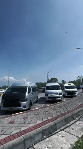 Cukurukuk Gank X Kvm transport 🤙✋ Ready For Rent + Driver 🤳🤳📲 ☎️ 082245071518 / 081216717324 #sewahiacesurabaya #sewahiacesidoarjo #hiacelover #hiace #gabutberkedoksupir 