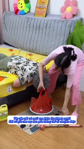 Chậu gội đầu tiện lời để tôi gội đầu cho cha mẹ tại giường #chaugoidau #goidaunguoigia #goidautaigiuong #chaugoidauthongminh #chaugoidautienich         