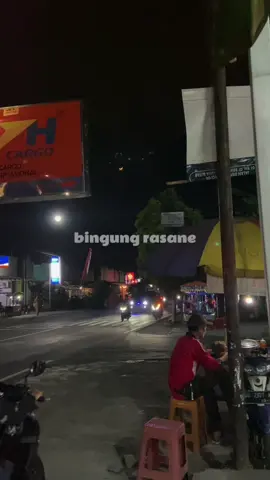 Eh oh eh 🤪  #liriklagu #lagujawa #ketamanasmoro #tempaltecapcut #blitar24jam 