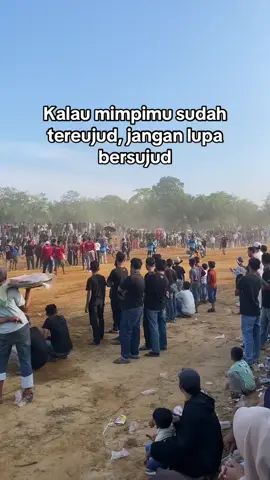 Momen haru M Athar sujud syukur setelah berhasil memenangkan juara umum kejuaraan silangkitang🤘😍🏁#bocahajaib #grastrackindonesia #fyppppppppppppppppppppppp 
