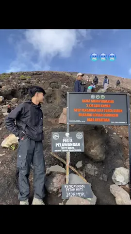 kawasan dilarang menyerah☠️☠️#gunungslametviadipajaya #slametmountain #pendakifomo 