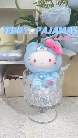 Wearing Teddy pajamas, it's time to say goodnight. Tonight, Kitty is going to have sweet dreams#inboxing #toptoy #unboxing #cute #blindbox 