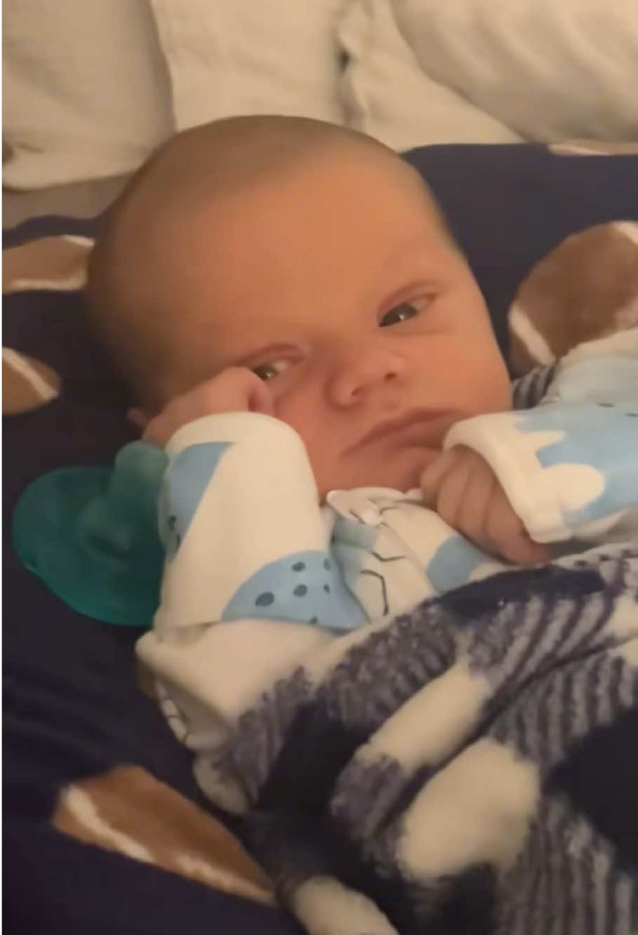 Funny reactions of babies when they are frightened.#funny#funnyvideos #cute #cutebaby#foryou#fyp#loveyouall #tiktok 