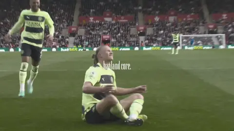 He can’t stop scoring! | #haaland #manchestercity #edit 