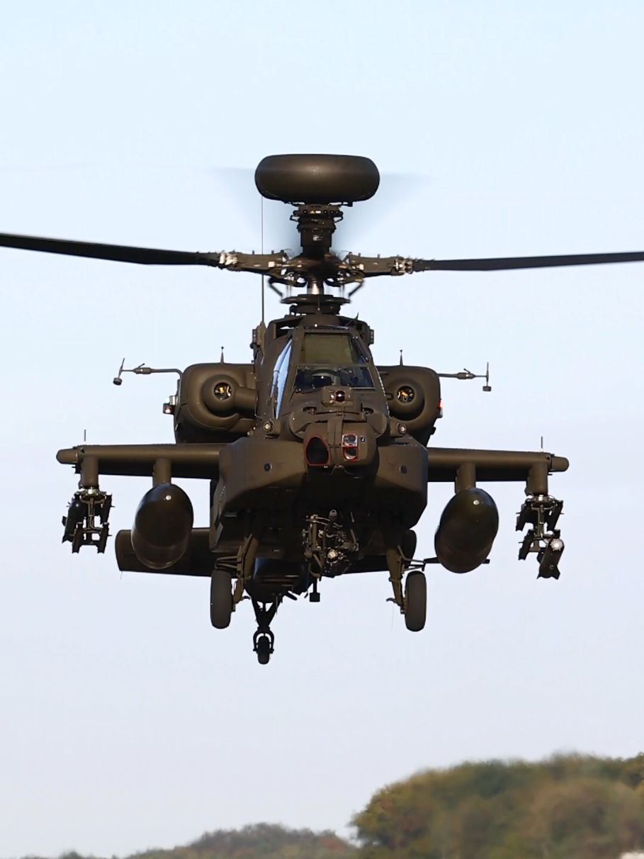'Long range mode activated' 🔥 #Apache #AH64E #Luchtmacht #AirForce #GilzeRijen 