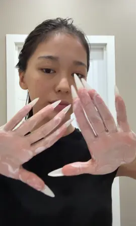 Описание видео: эта классная пудра от The U есть в Золотом Яблоке -  19000368681