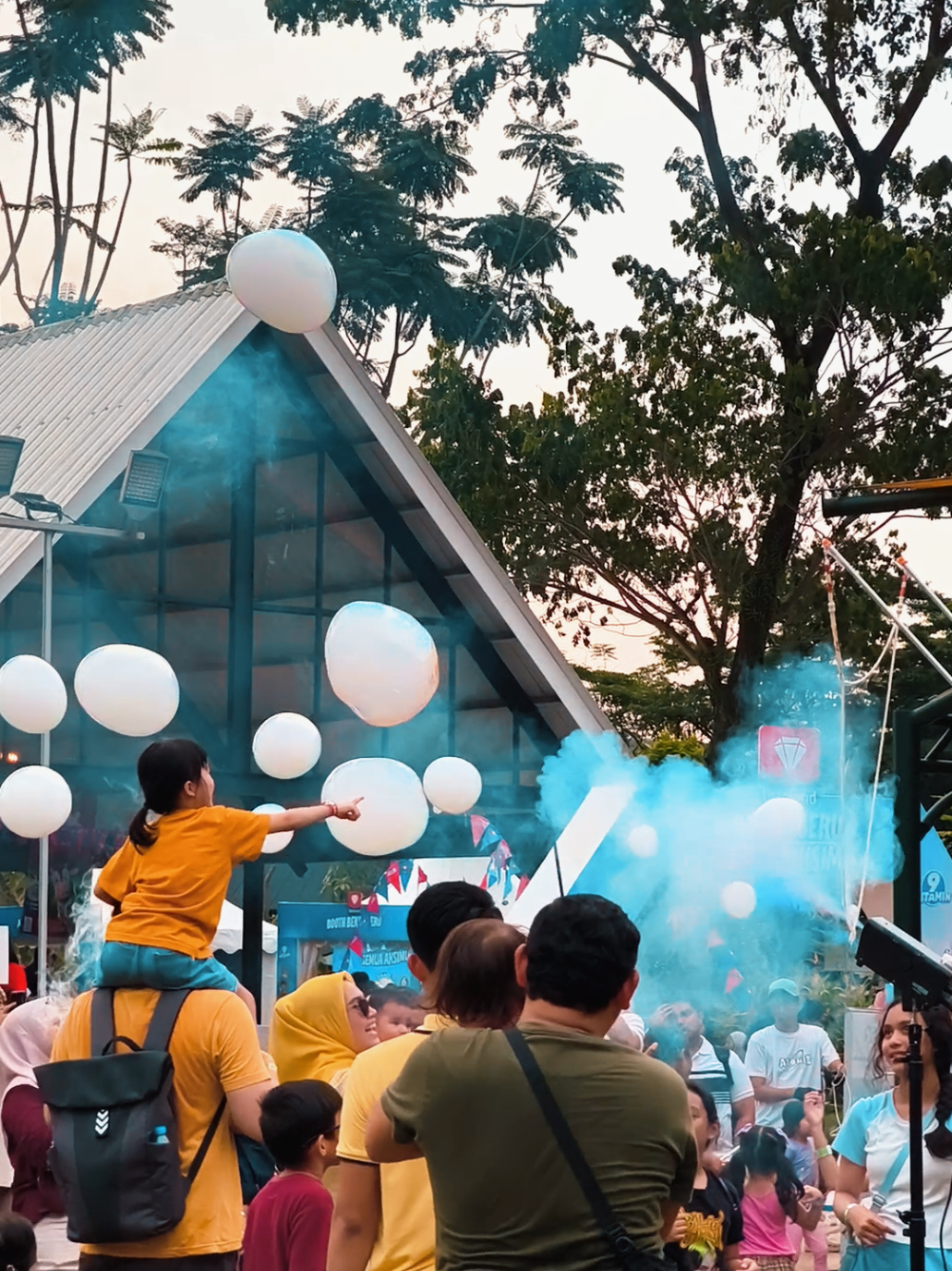 Oh begini ternyata bikin balon busa isi asap🥳  #fyppppppppppppppppppppppp #fyp 