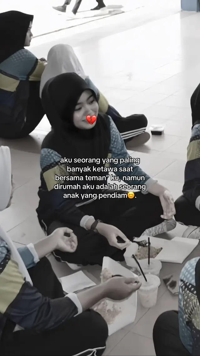 only with my friends can I laugh. #4u #xybca #fypシ゚ #masukberandafyp #quotestory 