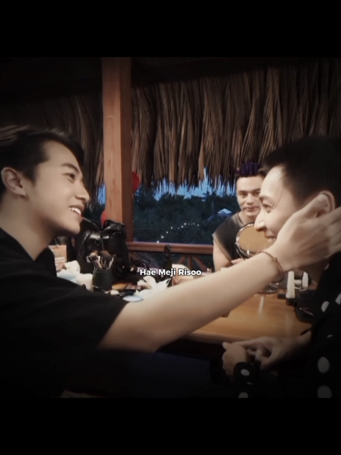 | Ánh mắt đó, nụ cười đó 😭💓  #meviettruyen #🌽🎮 #ngokienhuy #crisdevilgamer #Rí 