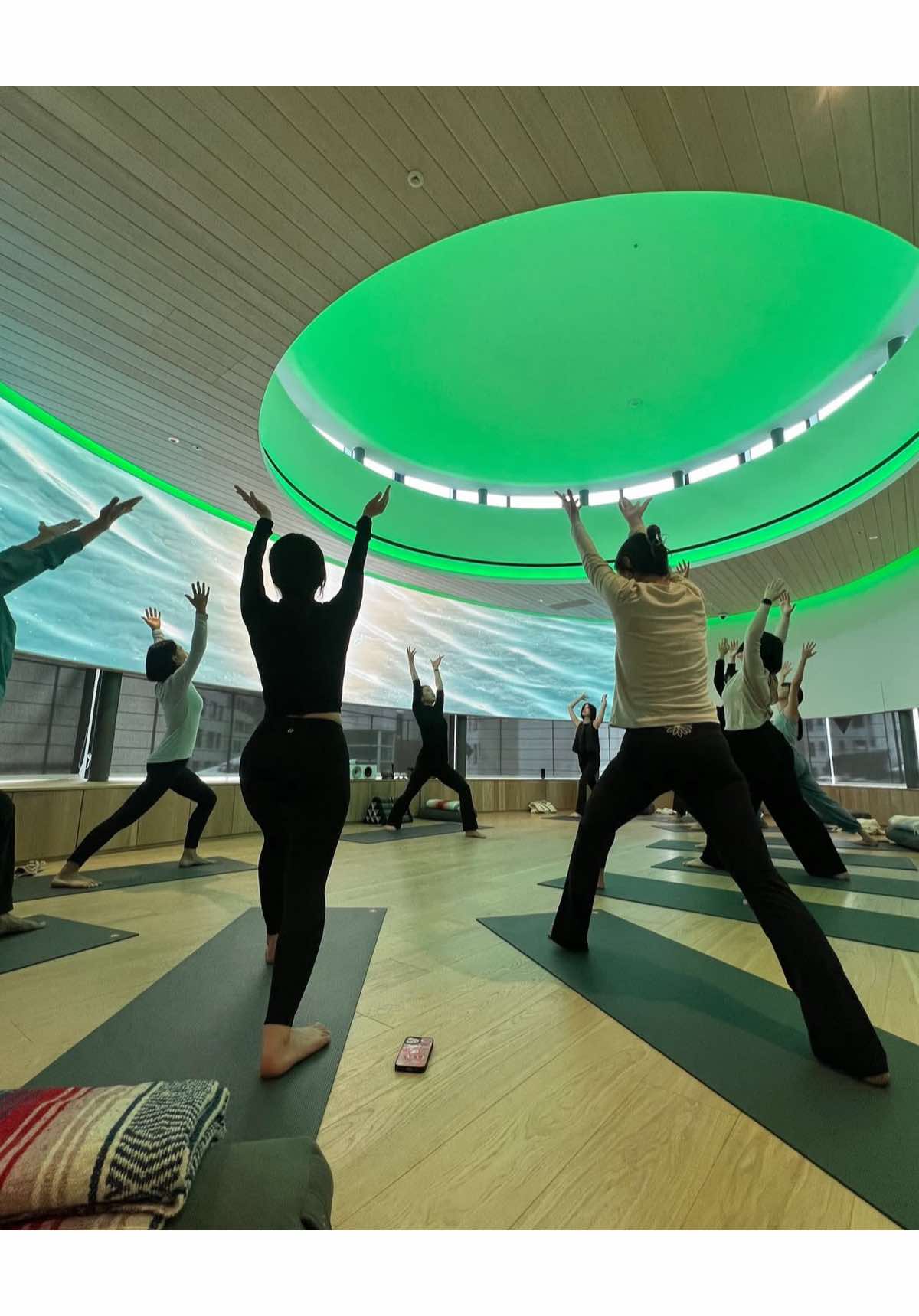 ลองโยคะที่เกาหลี #korea #yoga #casadealuguel #movement 