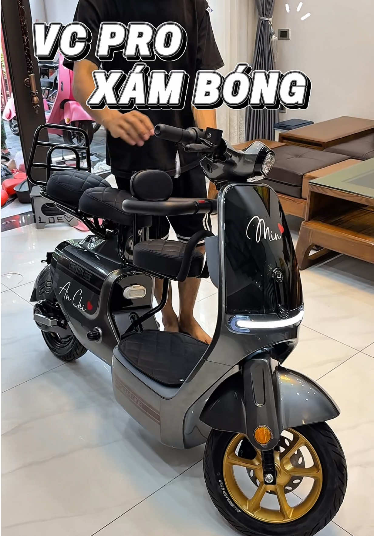 VC PRO lên cái màu xám bóng này vừa cuốn hút vừa sang kiểu gì ý khách ạ ✌️#xuhuong #xedapdien #xedienvc #vcpro #vc2025 